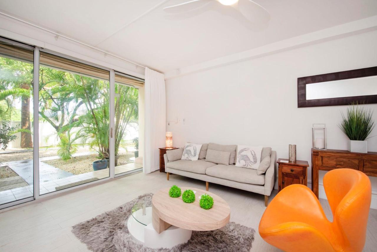 Beach Living At Island Pine Villas Blse George Town Bagian luar foto